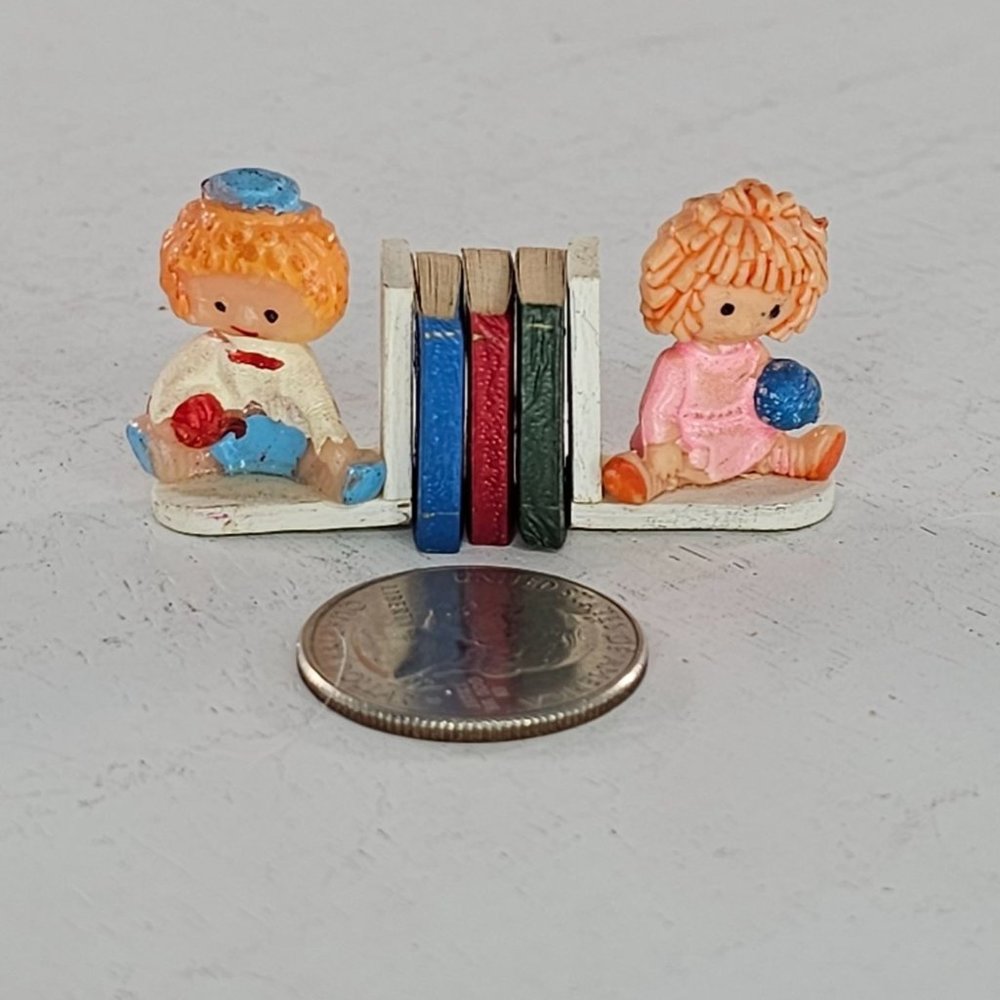 Vintage Dollhouse Miniature Raggedy Ann Andy Bookends Books - Picture 2 of 6